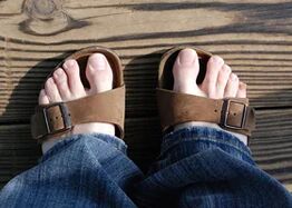Sandals healthy feet