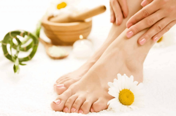 Personal hygiene rules as prevention of fungi on the legs