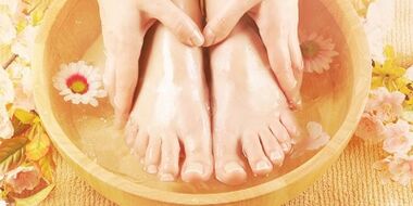 Bathroom treatment of nail fungi